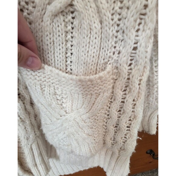 American Eagle Cable Knit Cardigan Size Medium Shawl Collar Pockets Cream - Picture 2 of 9